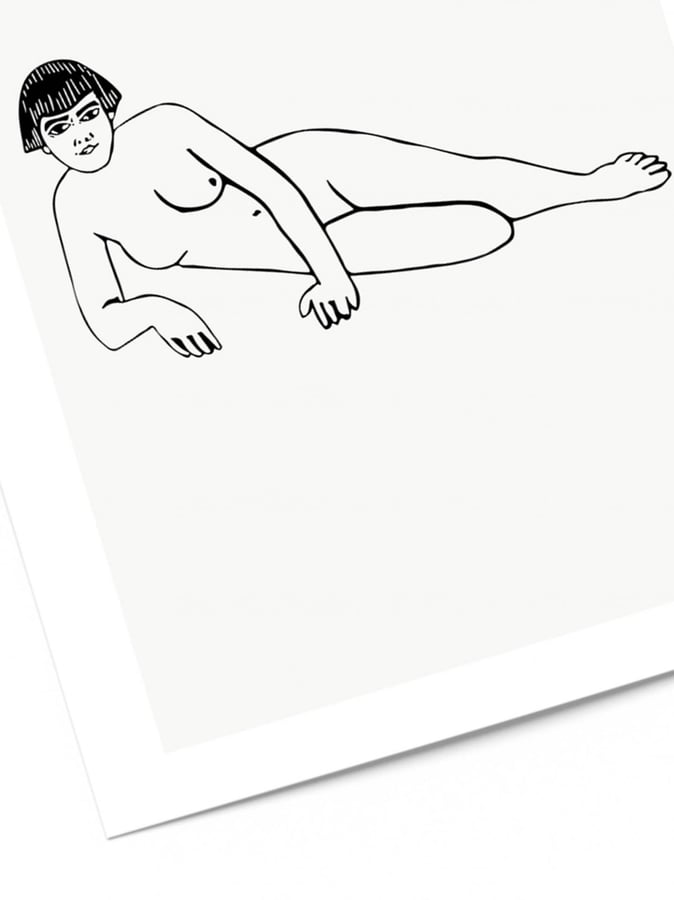 Détail de l’affiche : la femme allongée, son carré à frange et le contour d’encre du corps